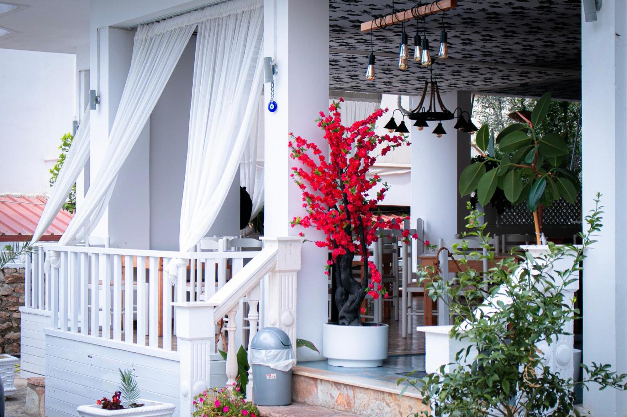 Hotel Fron Sarandë Exterior foto