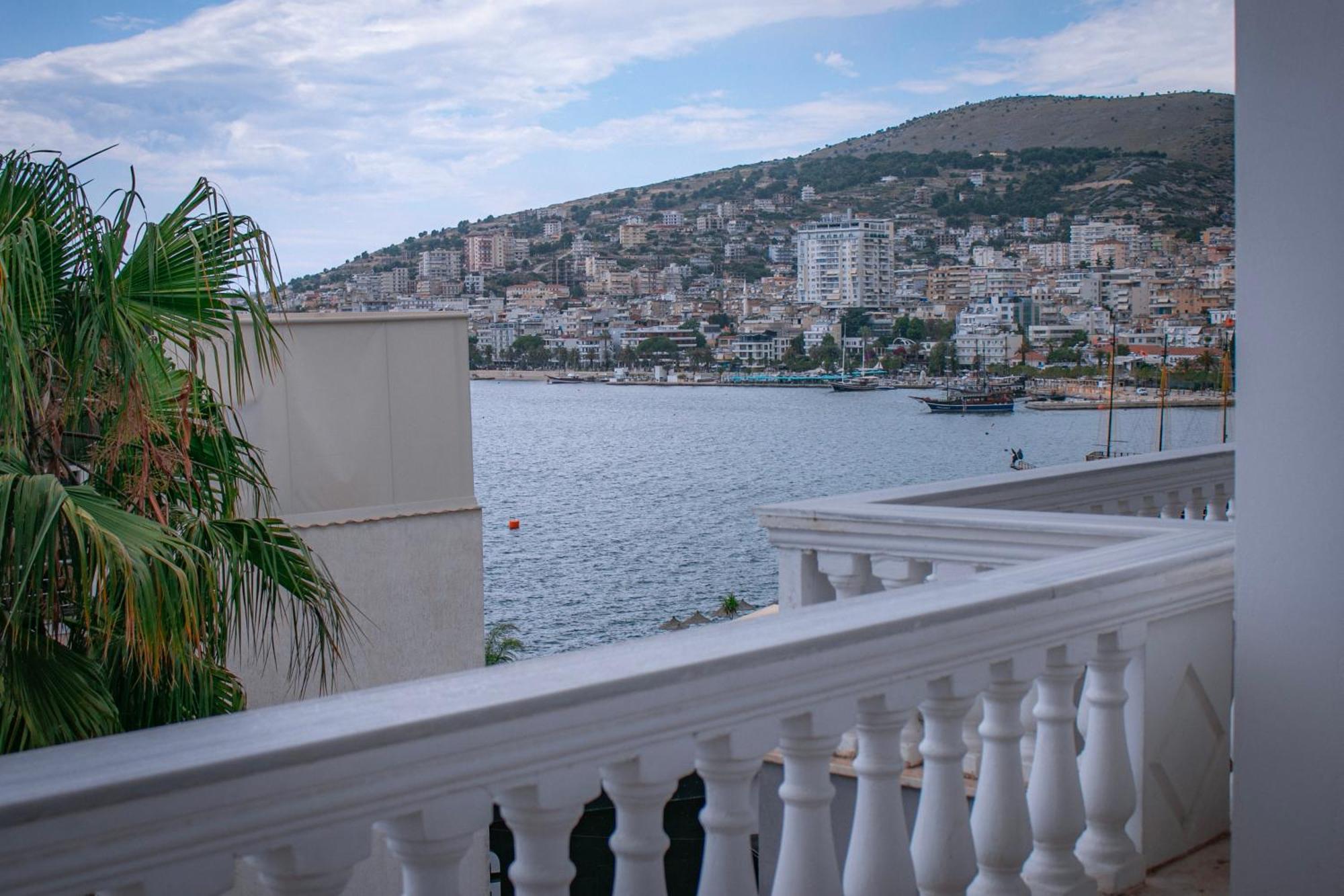 Hotel Fron Sarandë Exterior foto